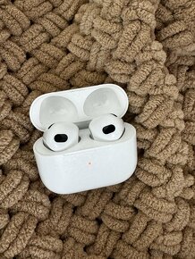 Apple airpods 3, model -2564 - 2