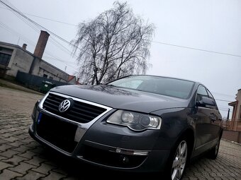 Volkswagen Passat B6 2.0 TDI Comfortline - 2