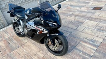 Honda CBR1000RR 2005 TOP - 2