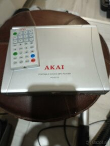 Predam DVD prehravac AKAI - 2