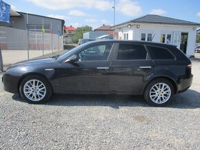 ALFA ROMEO 159 2,2JTS 136kw Sportwagon 2010 DPH - 2