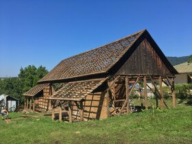 Kúpim staré dosky - Stodola - východné Slovensko - 2