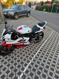 Yamaha R6 2007,93kw - 2