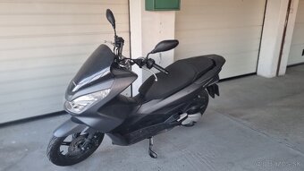 Skuter Honda PCX rocnik 2015 LED svetla, mallosi variator - 2