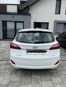 Hyundai i.30 1.6 CRDi COMBI - 2