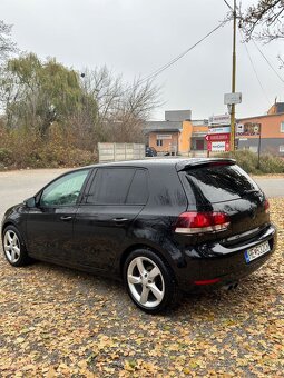 Volkswagen Golf 2.0 TDI (2009) - 2