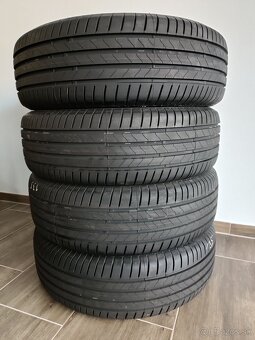 215/65 R17 Bridgestone - 2