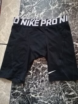 Nike pro na šport šortky - 2