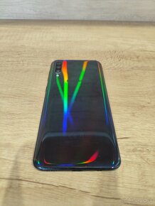 Samsung Galaxy A50 - 128GB/4GB RAM excelentný stav - 2