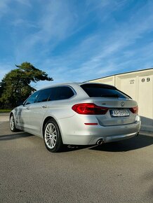 BMW 530d Touring xDrive G31 - 2