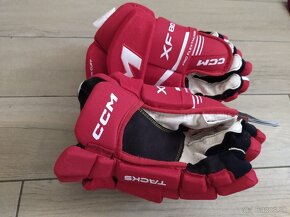 Predám hokejové rukavice CCM Tacks XF 80 SR - 2