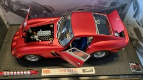 Hot Wheels Elite 1:18 Ferrari 250 GTO Limited - 2