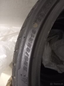 Rezervované 225/35 r19 goodride zupersnow - 2