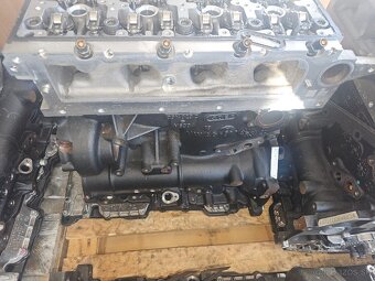 MOTOR 2,0 TDI 135 KW CUPA OCTAVIA III RS - 2