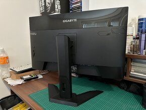 Predám herný monitor GIGABYTE M32U - 32" - 4K - 144hz - 2