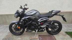 Triumph Street Triple 765R - r.v.2023 - 2