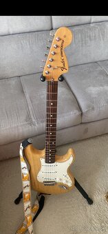 Fender Stratocaster Classic ‘70 - 2