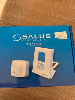 Predám termostat SALUS T105RF - 2