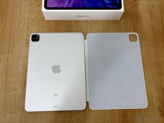 Apple iPad Pro 11 256GB Silver - 2