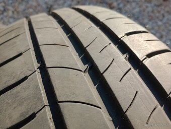 Predam 4ks pneu 185/65/r15 letne  88T Michelin - 2