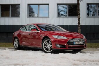 Tesla Model S - 2