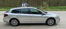 Renault Laguna 3 Grandtour 2.0 dCi Bose A/T - 2