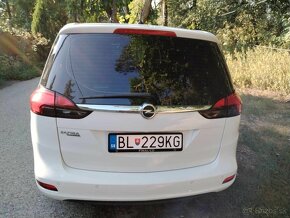 7-miestna Opel Zafira Tourer 1.8 - 2