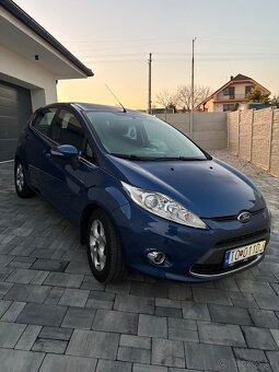 Ford Fiesta Hatchback 2010 1.4 benzín klíma - 2