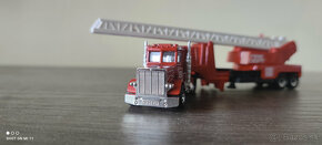 Matchbox Convoy CY 13 Peterbilt Fire Ladder England - 2