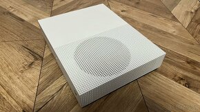 Xbox one S - 2