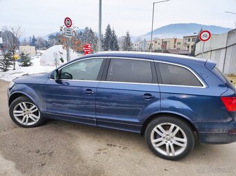 Audi Q7 3,0tdi s-line - 2