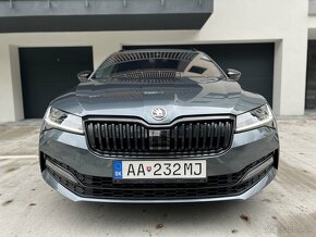 Škoda Superb Combi 2.0 TSI Sportline 4x4 DSG - 2