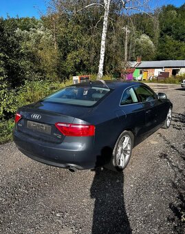 Rozpredam Audi A5 3.0 TDi 176kw 6 rýchlostný manual Quatro . - 2