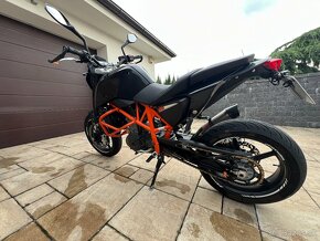 Ktm duke 690 - 2