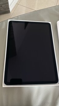 Apple iPad 11-inch Air (M2) - 2