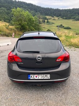 Opel astra 1.7 CDTI J 2013 - 2