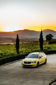 Škoda Superb 3 Sportline Dragon skin - 2