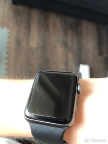 Apple Watch 3 42mm - 2