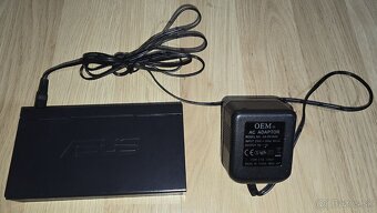 ASUS Switch 8 portovy 10/100 - 2