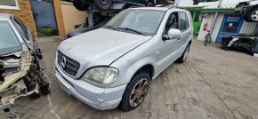 Lacno rozpredám Mercedes-Benz ML W163 1997-2005 - 2