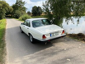 Jaguar XJ V12 - 2