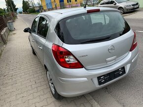 Opel corsa 1,2 benzin/plyn , pokazeny motor - 2