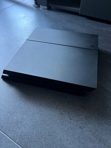 Playstation 4 500GB + 2 ovládače - 2