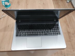 Notebook Asus  F540SA - DM693D - 2