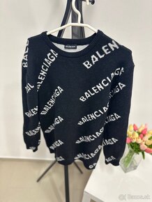 Balenciaga sveter velkost s - 2