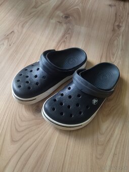 Crocs v.37 - 2