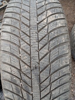 235/55r18 - 2