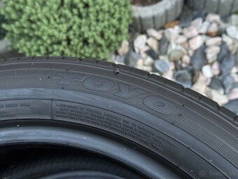 215/50 R18 - 2