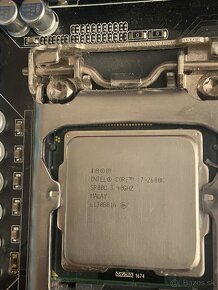 Intel Core I7 2600K, Asus P8P67 Deluxe , Corsair Ram 16 Gb - 2