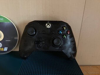 Predám Xbox One S 500GB + Controller + FIFA 18 - 2